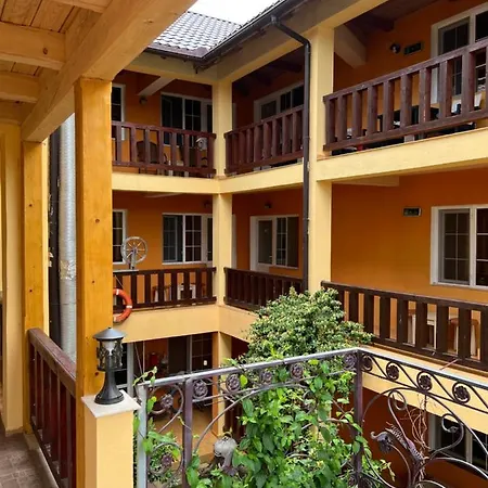 Guest house Alga 3*
