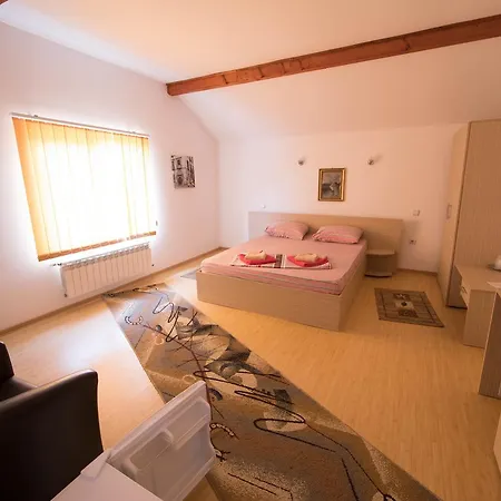 Vendégház Alga